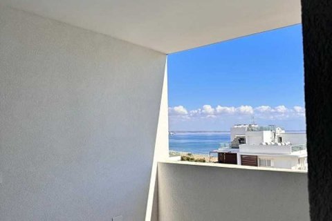 2 bedrooms Penthouse in Larnaca, Cyprus No. 66169 2