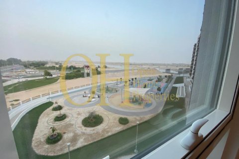 3 bedrooms Apartment on the Yas Island, UAE No. 8441 4