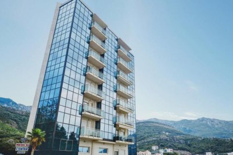 95m² Apartment in Budva, Montenegro No. 66865 1