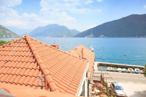 3 dormitorios Apartment en Kotor, Montenegro No. 66862 15