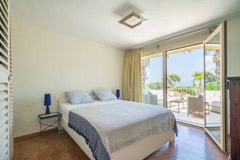 4 bedrooms Villa in Antibes, France No. 69116 8