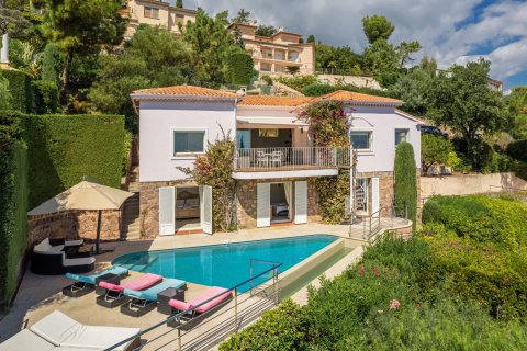 4 bedrooms Villa in Theoule-sur-Mer, France No. 69117 1