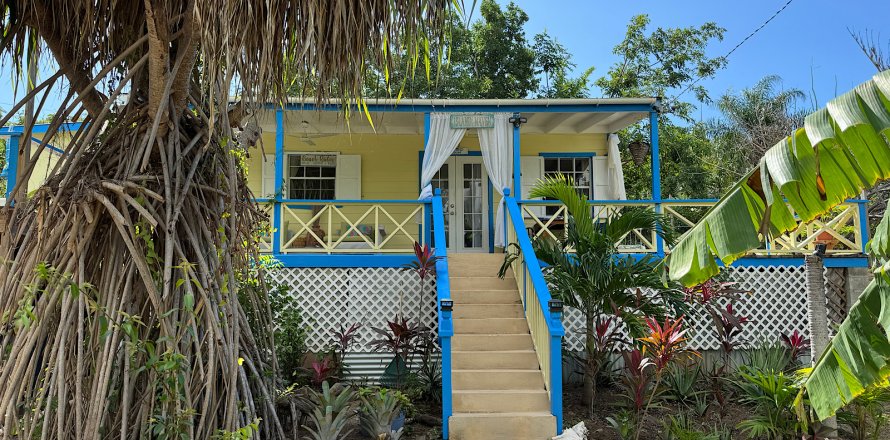 3 dormitorios Villa en Falmouth, Antigua and Barbuda No. 72304