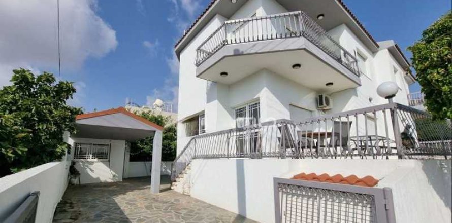 3 dormitorios Villa en Limassol, Cyprus No. 73061