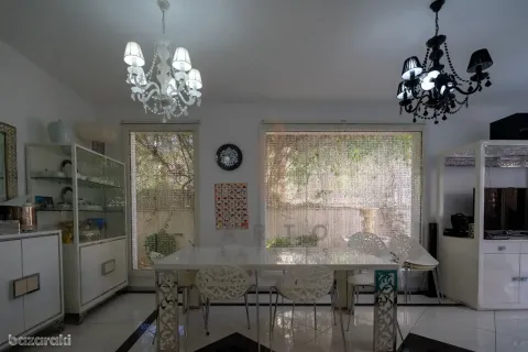 4 bedrooms Villa in Pyrgos, Cyprus No. 52623 4