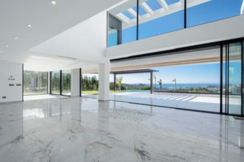 5 bedrooms Villa in Benahavis, Spain No. 27509 8