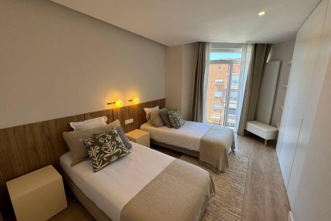 3 dormitorios Apartment en Madrid, Spain No. 27508 16