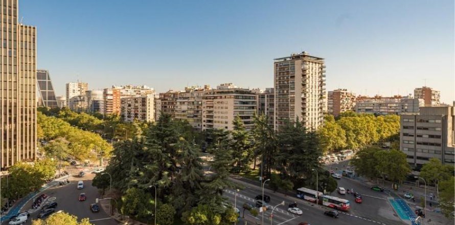 3 chambres Appartement à Madrid, Spain No. 27508