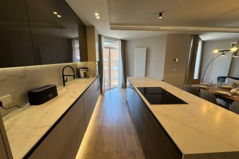 3 dormitorios Apartment en Madrid, Spain No. 27508 26