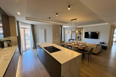 3 dormitorios Apartment en Madrid, Spain No. 27508 25