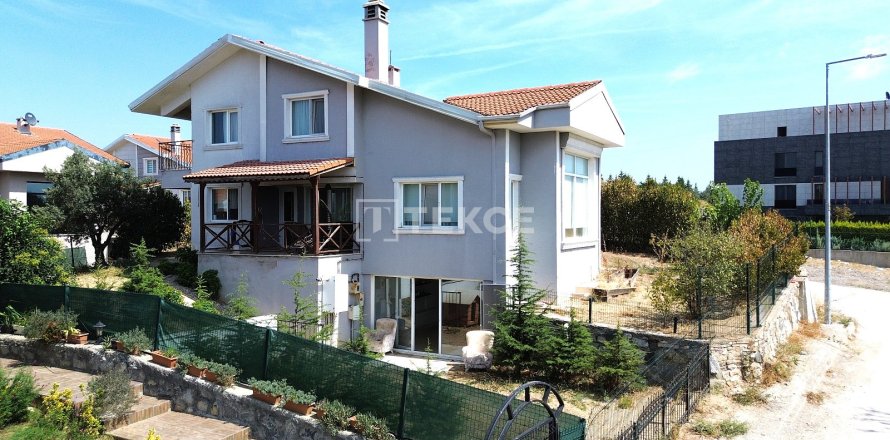 4+1 Villa à Mudanya, Turkey No. 22222