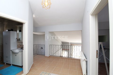 4+1 Villa in Mudanya, Turkey No. 22222 16