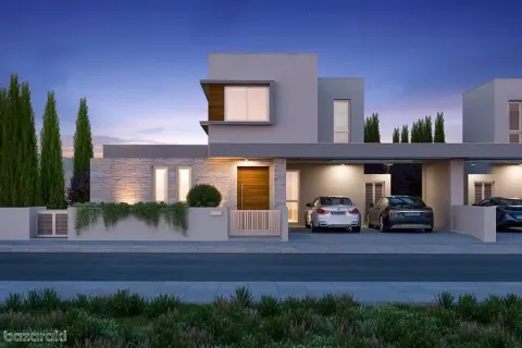 3 bedrooms House in Larnaca, Cyprus No. 29064 1