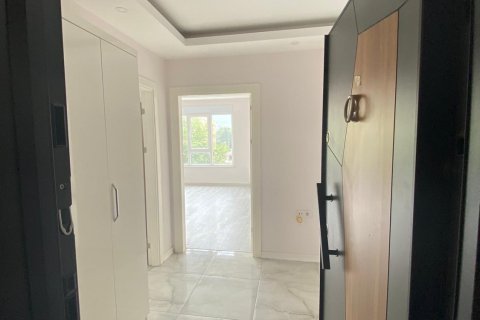 2+1 Apartment in Mahmutlar, Turkey No. 14549 8