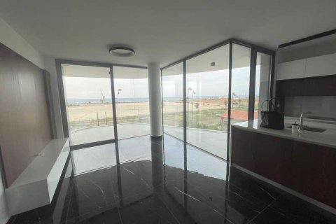 2 dormitorios Apartment en Larnaca, Cyprus No. 66603 2