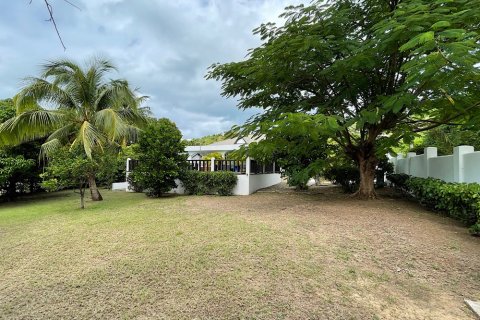 4 chambres Villa à Jennings, Antigua and Barbuda No. 61374 10