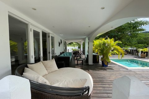 4 bedrooms Villa in Jennings, Antigua and Barbuda No. 61374 3