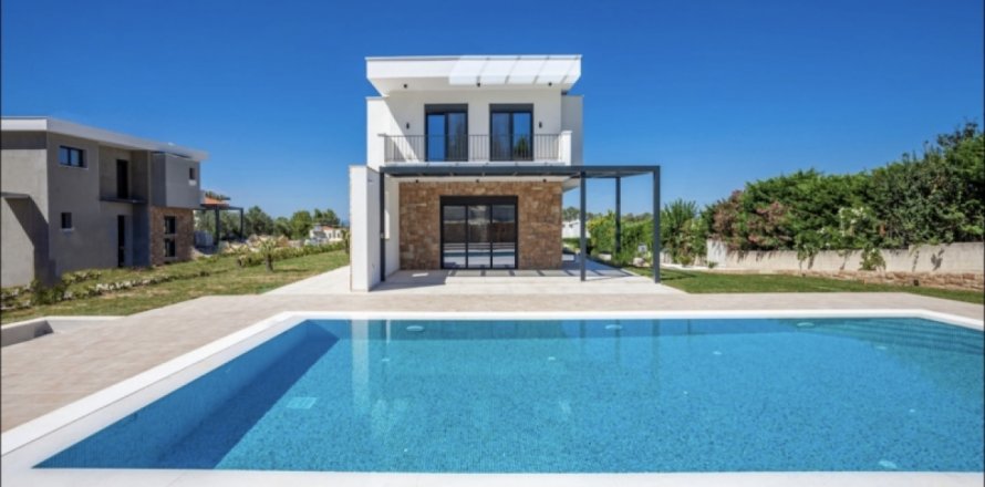 5 bedrooms Villa in Central Macedonia, Greece No. 48532