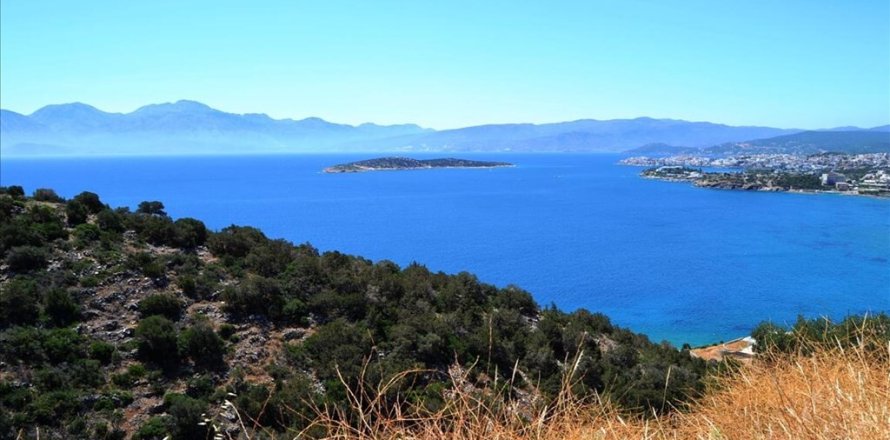 4500m² Land in Agios Nikolaos, Greece No. 56300