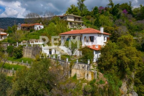 3 bedrooms Maisonette in Magnesia, Greece No. 27974 2