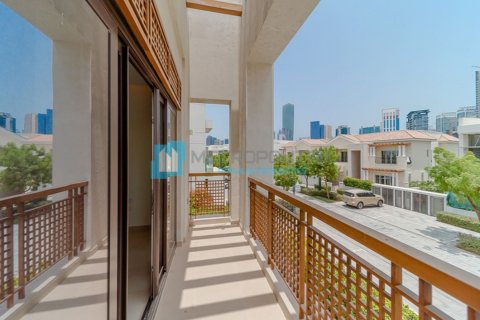 5 bedrooms Villa in District One, UAE No. 3527 30