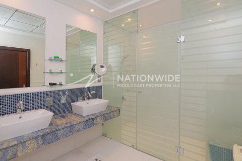 5 bedrooms Villa in Marina Village, UAE No. 3905 5