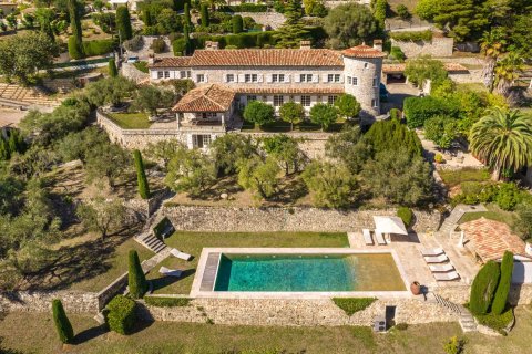 6 bedrooms Villa in Vence, France No. 67240 1