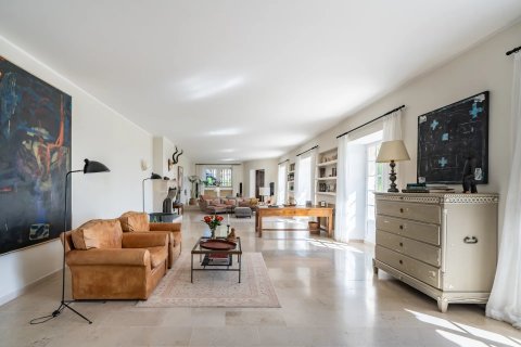 6 bedrooms Villa in Vence, France No. 67240 9