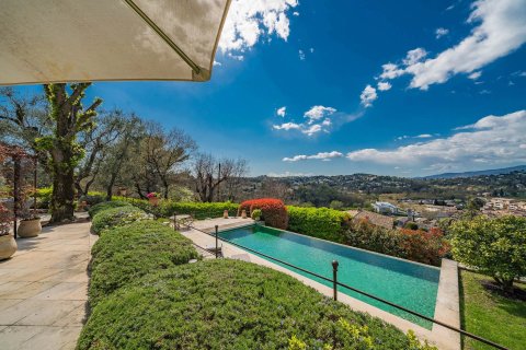 4 bedrooms Villa in Valbonne, France No. 67232 2