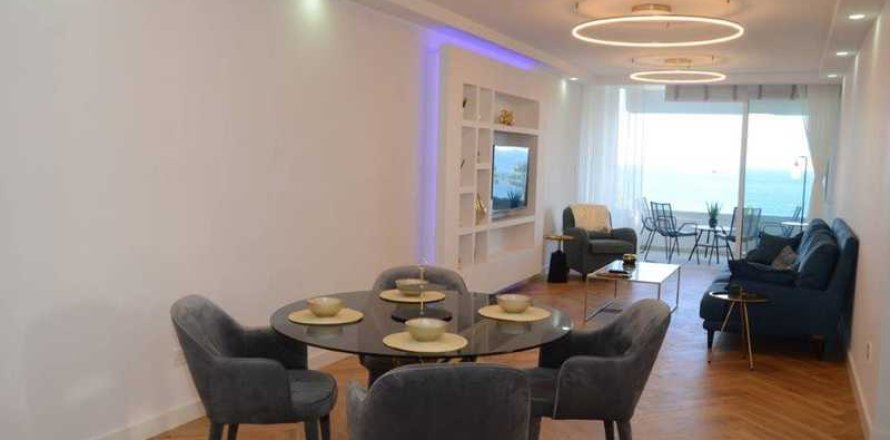 3 bedrooms Apartment in Limassol, Cyprus No. 69283