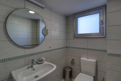 3 dormitorios Apartment en Limassol, Cyprus No. 63788 3