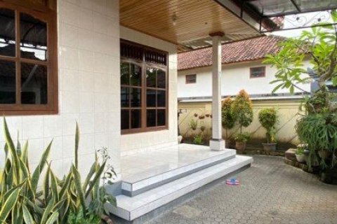 4 bedrooms House in Denpasar, Indonesia No. 22851 2