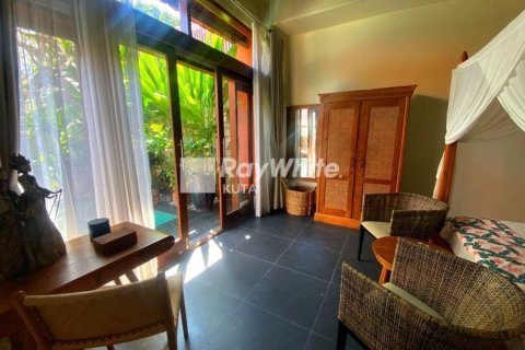 2 bedrooms Villa in Kerobokan, Indonesia No. 22738 6