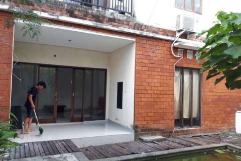 4 bedrooms Villa in Kerobokan, Indonesia No. 22802 7