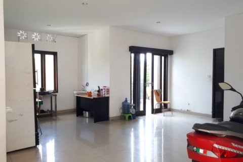 4 bedrooms Villa in Kerobokan, Indonesia No. 22802 2