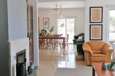 4 bedrooms House in Limassol, Cyprus No. 30679 3