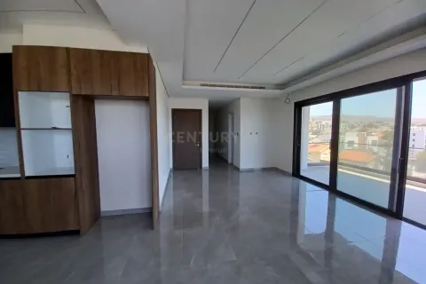 3 bedrooms Penthouse in Germasogeia, Cyprus No. 40484 1