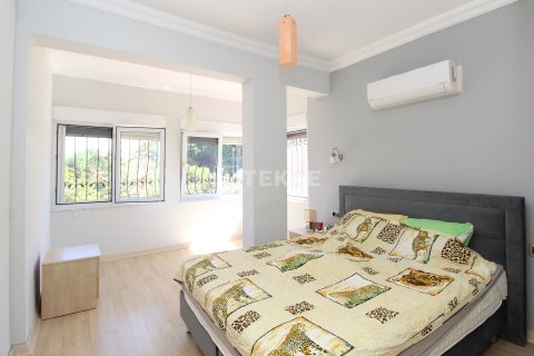 4+2 Villa en Serik, Turkey No. 20690 24