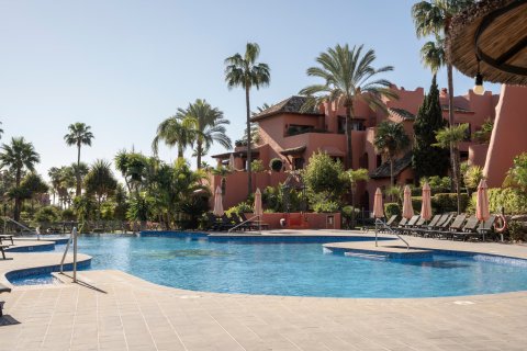 3 chambres Appartement à Estepona, Spain No. 27369 1