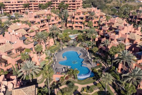 3 dormitorios Apartment en Estepona, Spain No. 27369 2