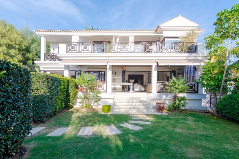 5 dormitorios Villa en Marbella, Spain No. 27402 1