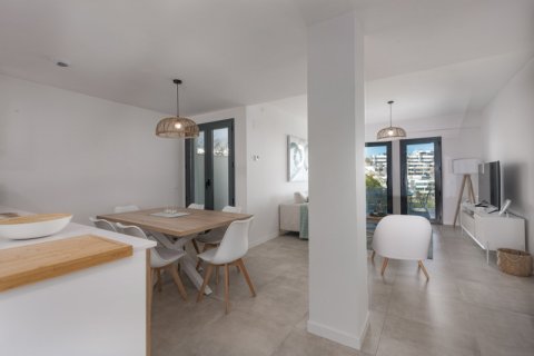 3 dormitorios Apartment en Estepona, Spain No. 27406 2