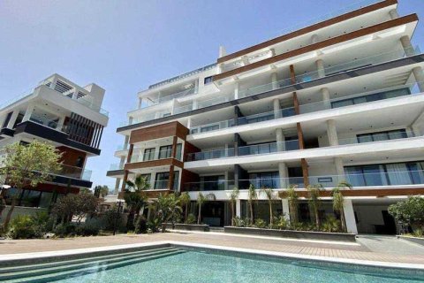 1 bedroom Apartment in Germasogeia, Cyprus No. 33270 1