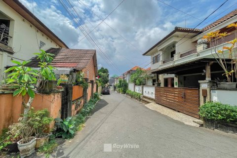 4 bedrooms House in Denpasar, Indonesia No. 22715 11