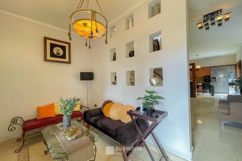 4 bedrooms House in Denpasar, Indonesia No. 22715 10