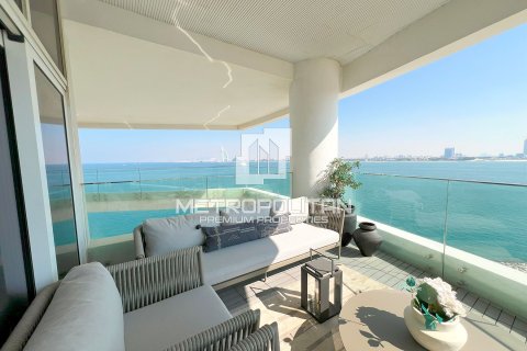 2 bedrooms Apartment in Palm Jumeirah, UAE No. 7586 1