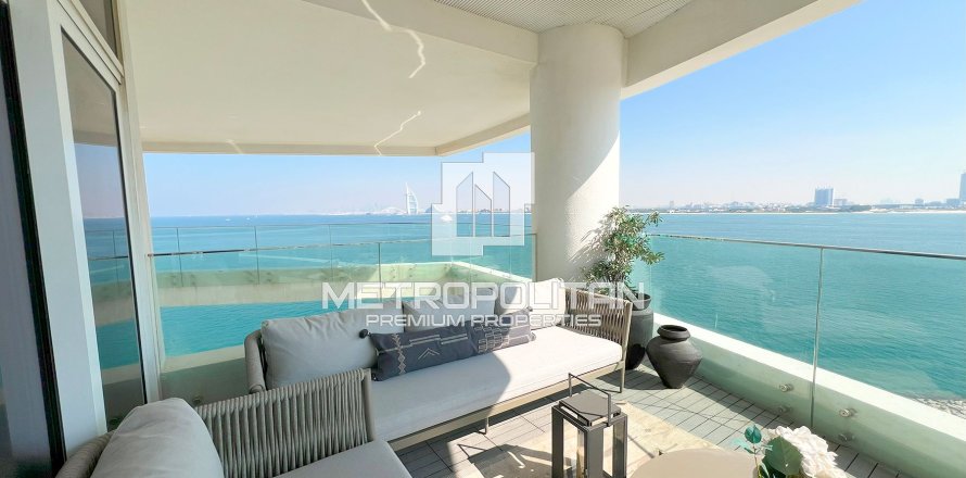 2 bedrooms Apartment in Palm Jumeirah, UAE No. 7586