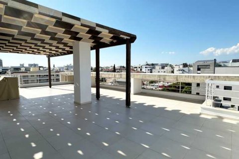 3 bedrooms Penthouse in Limassol, Cyprus No. 63607 2