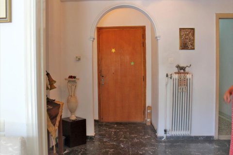 3 bedrooms Apartment in Athens, Greece No. 49066 3