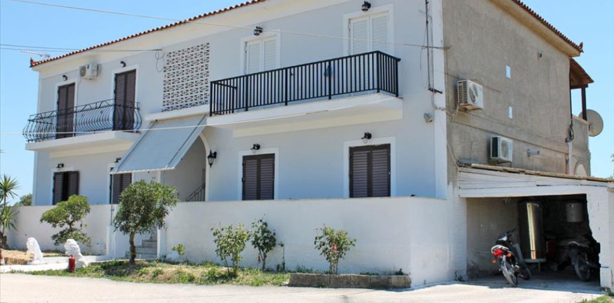 8 dormitorios Commercial property en Zakynthos, Greece No. 49064